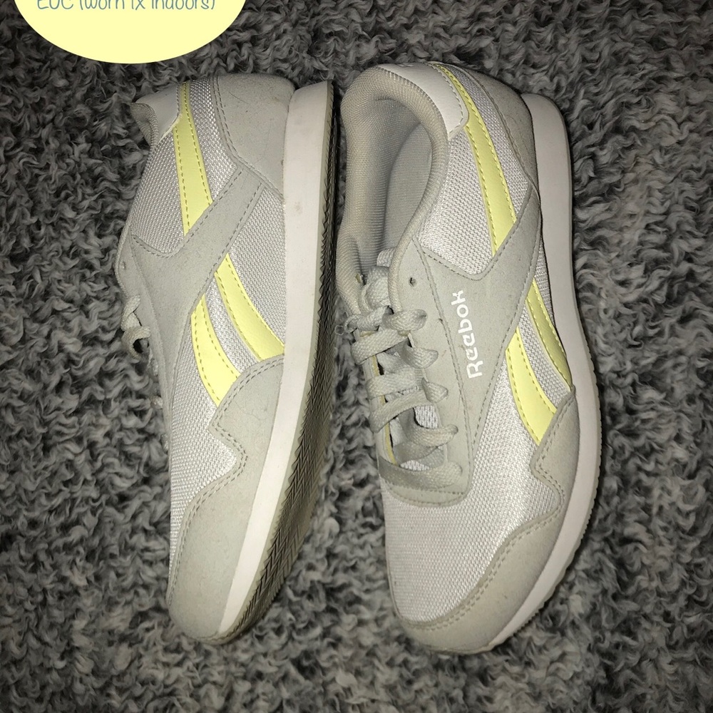 Reebok Gray and Yellow Tennis Shoes women size 6 like new w/o tags, clean!